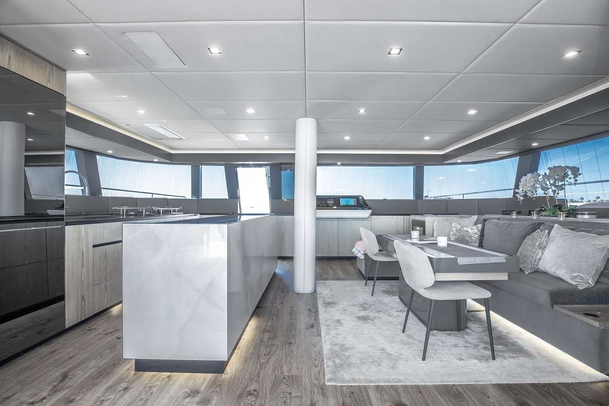 Amaya-Sunreef60-2019-Salon