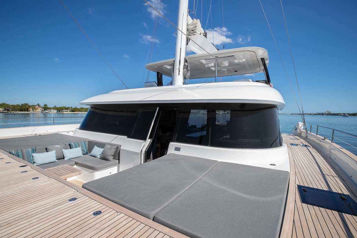 Amaya-Sunreef60-2019-forwardeck
