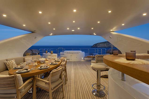 GrandeAmore-Benetti145-fly