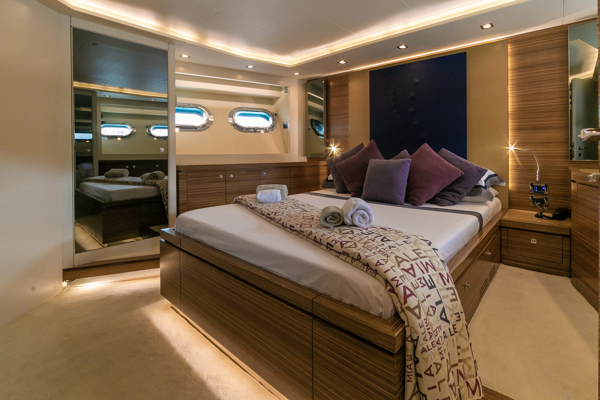 Italcraft105-ALEMIA-superyachtcharter-VIP