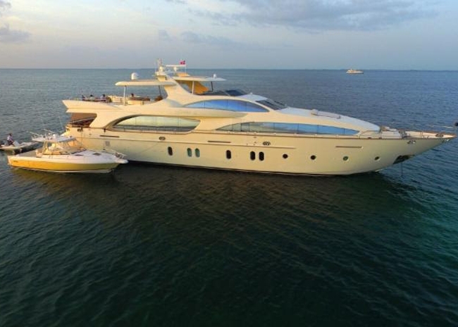 AZIMUT 116