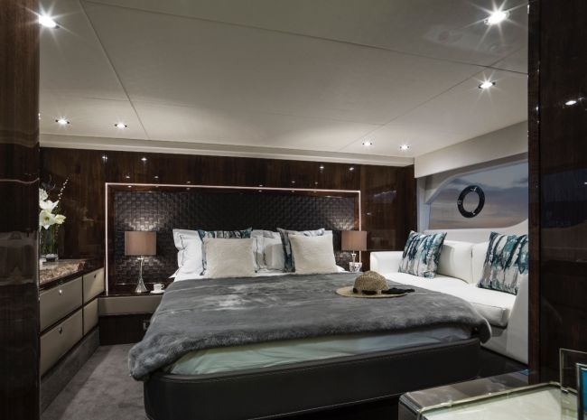 fairline-squadron-53–3
