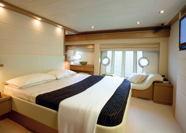 ferretti7