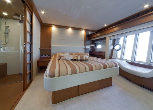 ferretti8