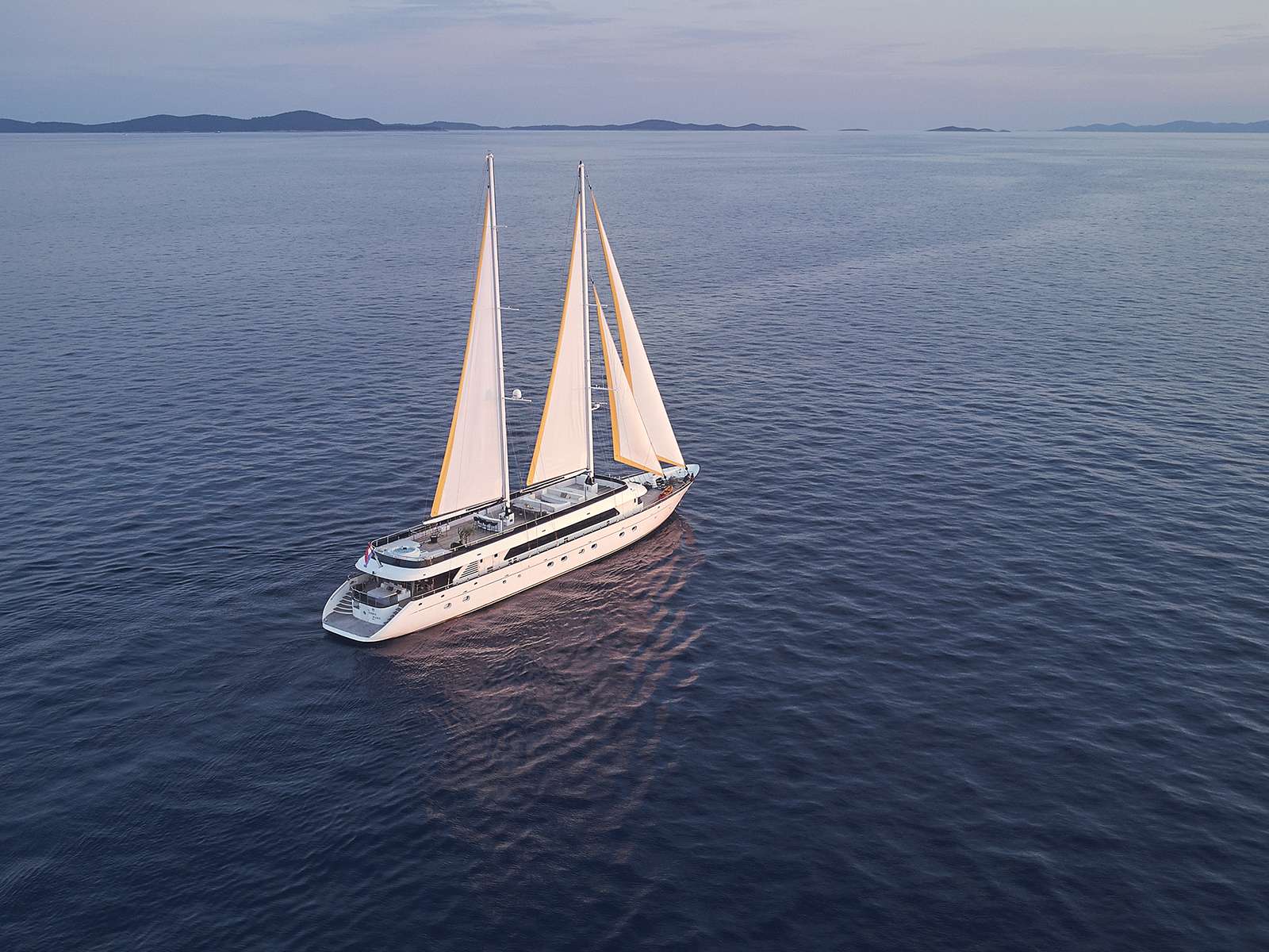 AnimaMaris-sailing