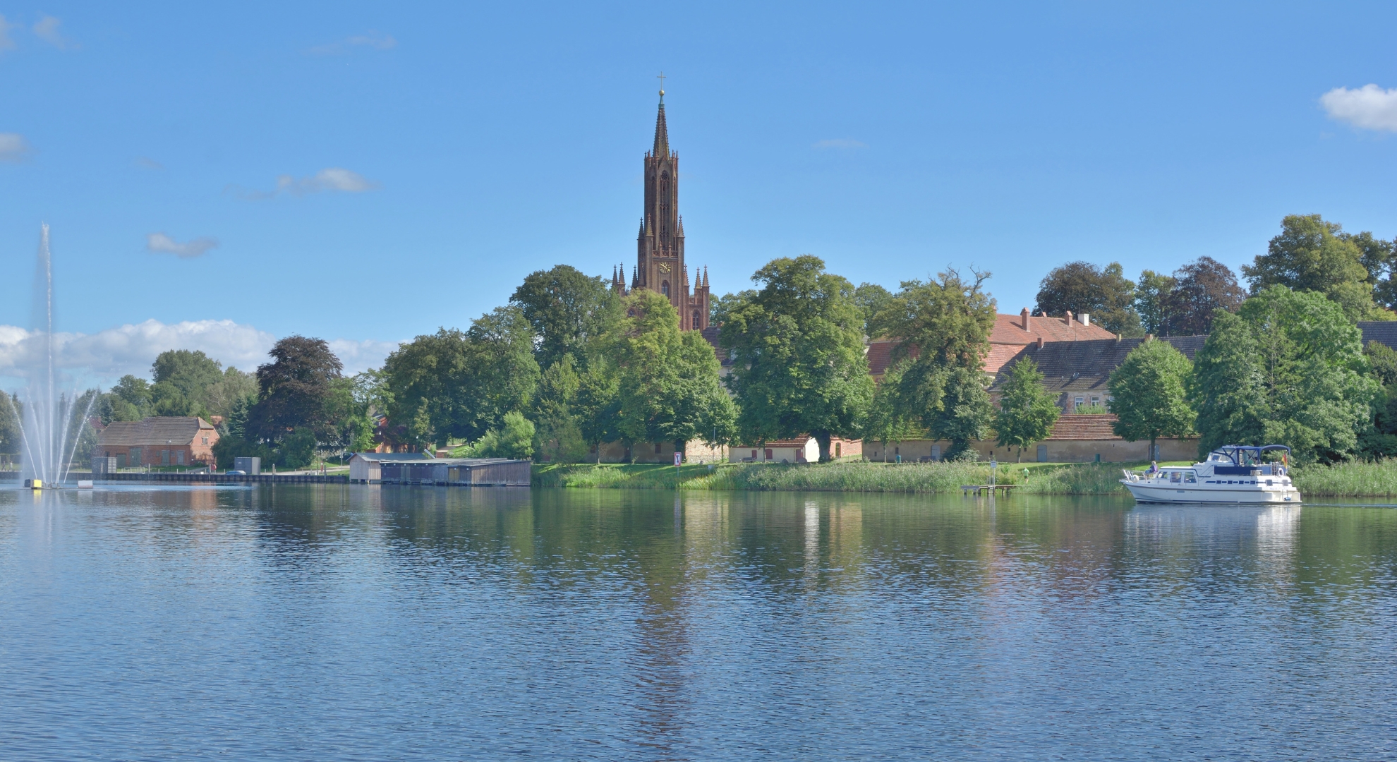 Exclusive Beach Clubs, Top Restaurants & Island Life - Mecklenburg Lake District