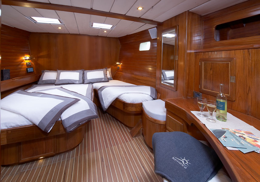 Noheea-SAILINGYACHT-83ft-master