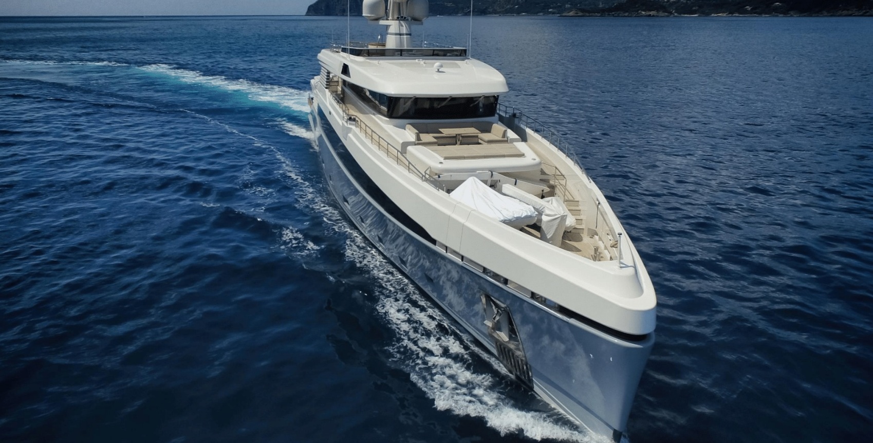 aslec 4 yacht charter