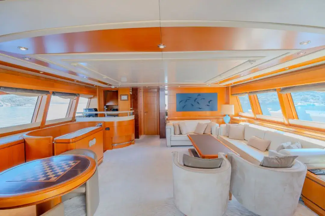 Ariela-CRN40-metre-Seating