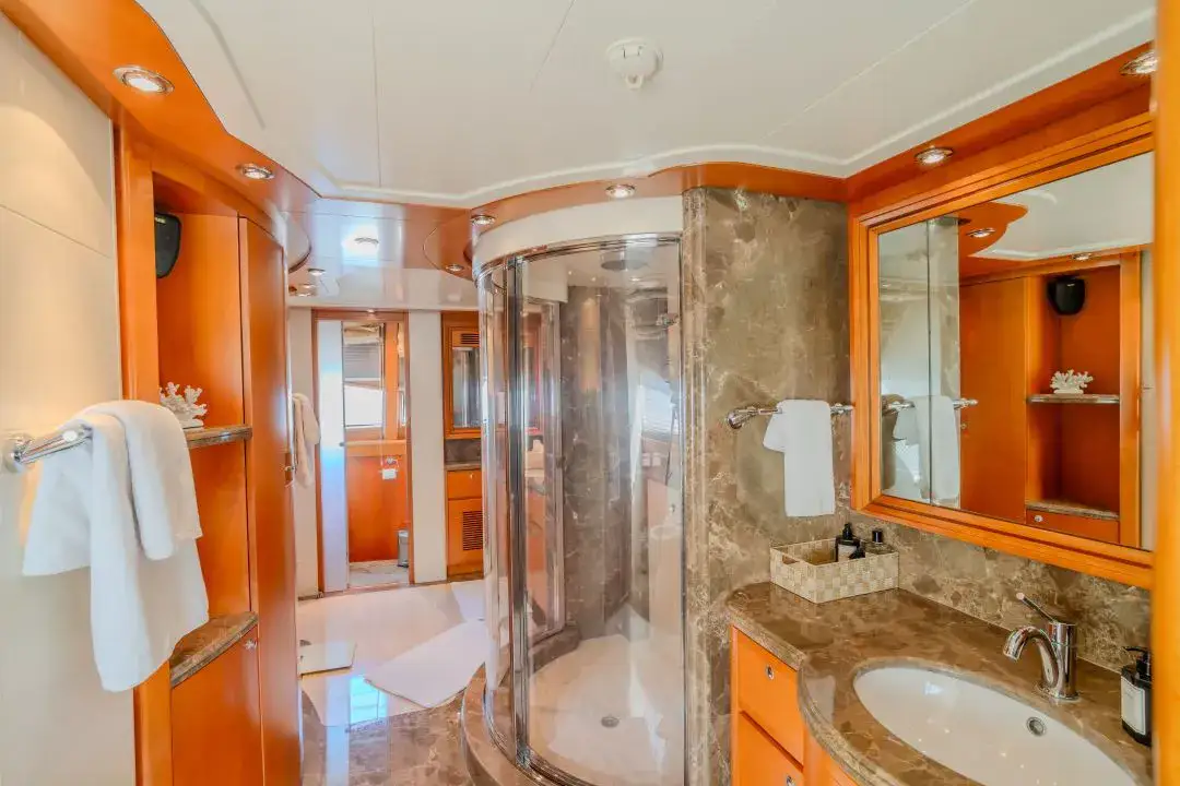 Ariela-CRN40-metre-ensuite