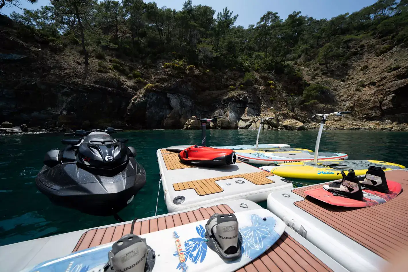 Ariela-CRN40-metre-watertoys