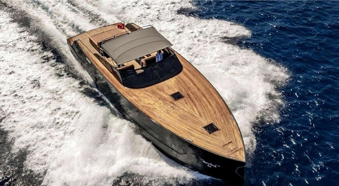 18.9 m 2025 Phantom Spook 62