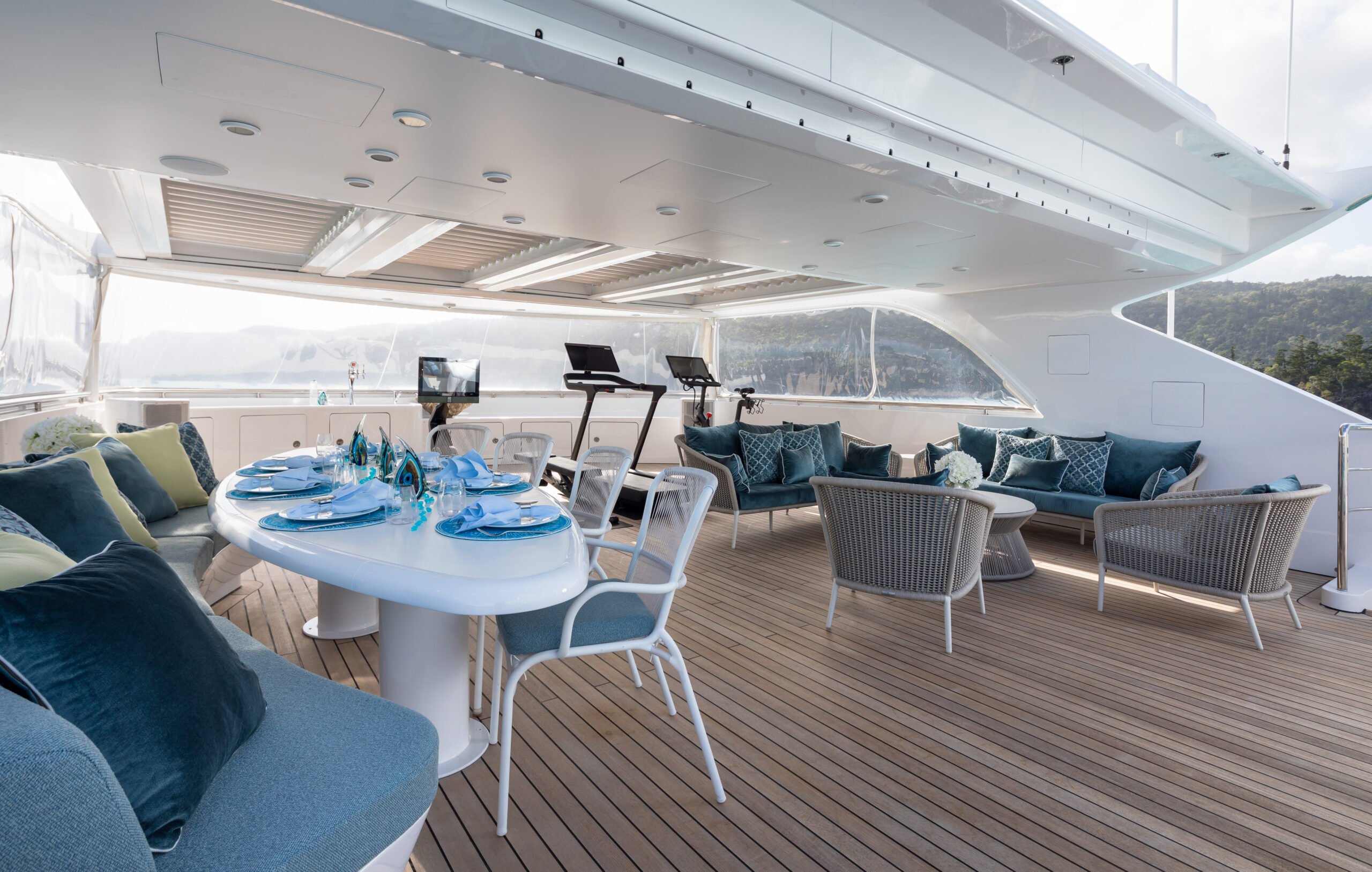Baglietto54-metre-MISCHIEF-superyachtcharter-fiji-breakfast