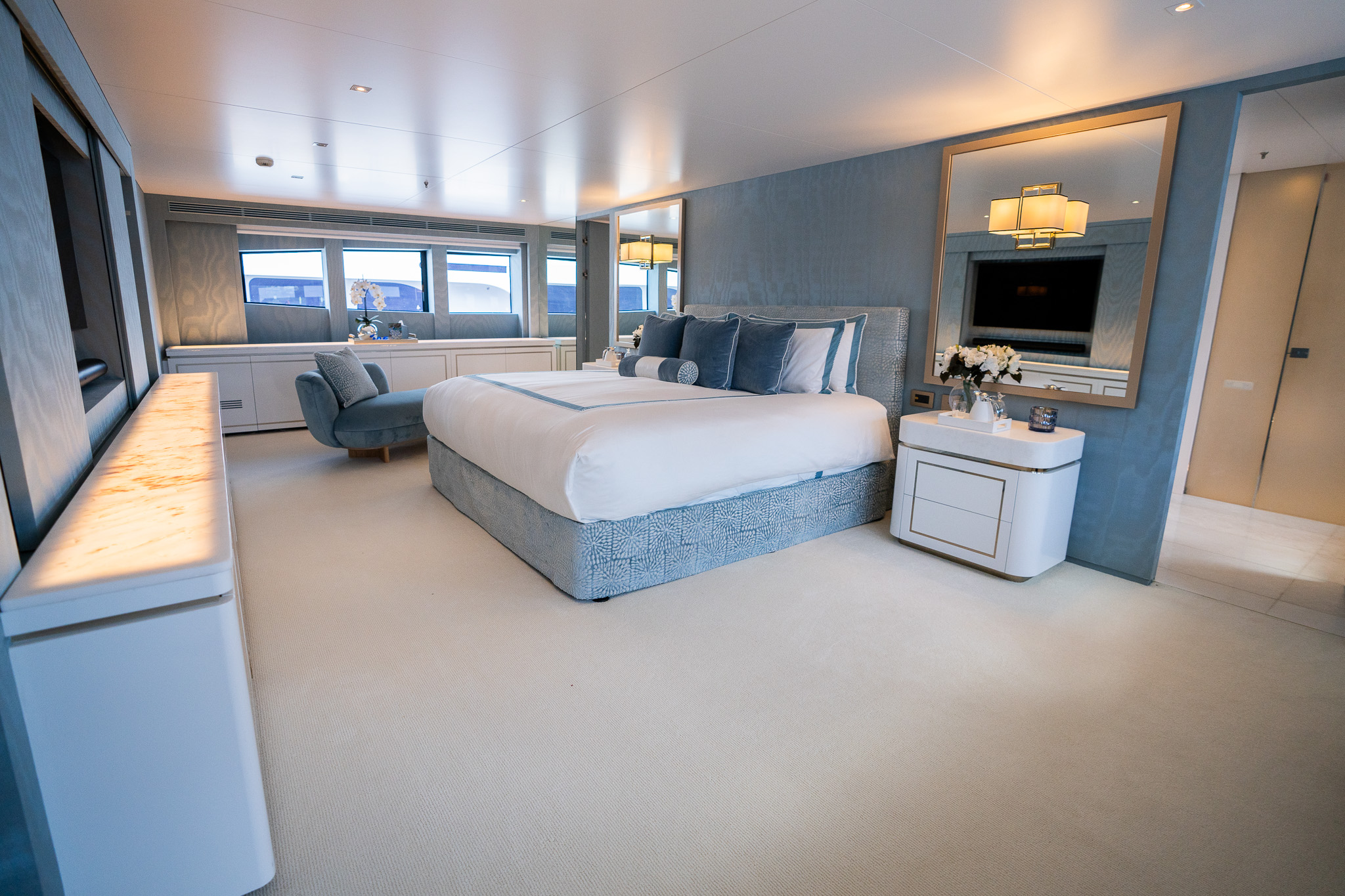 Baglietto54-metre-MISCHIEF-superyachtcharter-fiji-mastersuite