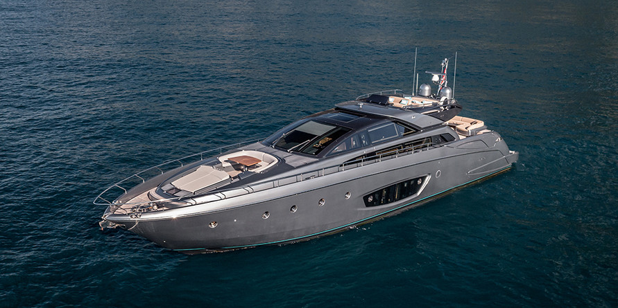 Riva-Domino-86-luxury-motor-yacht-cruising