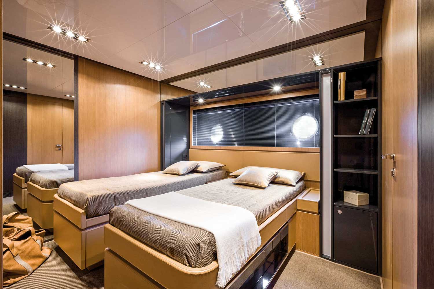 Riva-Domino-86-luxury-motor-yacht-twin